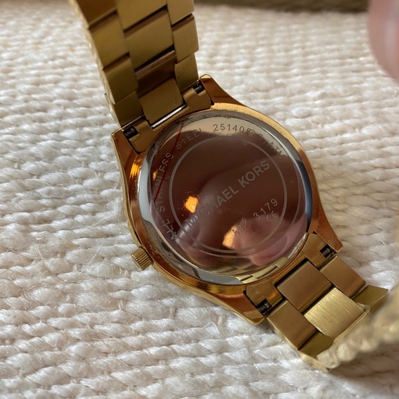 Michael Kors Women’s Runway Gold Watch Mk3179 main image 4